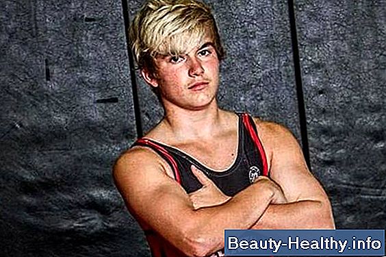 High School Wrestler Goodie Bag Ideer fra Cheerleaders
