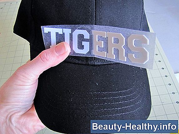 Sådan Iron en Baseball Patch på et Jersey