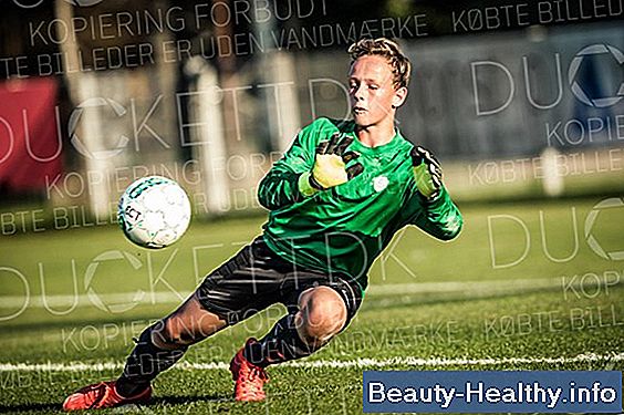 Sådan størrelse til fodbold skulderpuder