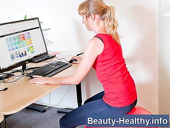 Die besten Arm-Toning-Übungen mit Hand-Gewichte für Frauen
