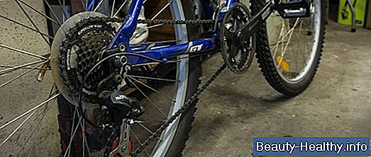 C贸mo ajustar un desviador trasero Shimano 105