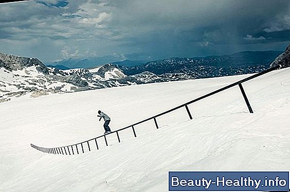 C贸mo deslizarse en snowboard por el diamante negro