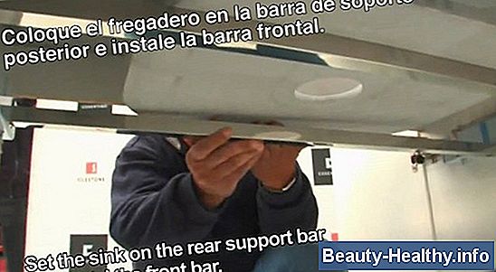 C贸mo instalar una gorra a tope en una raqueta de tenis