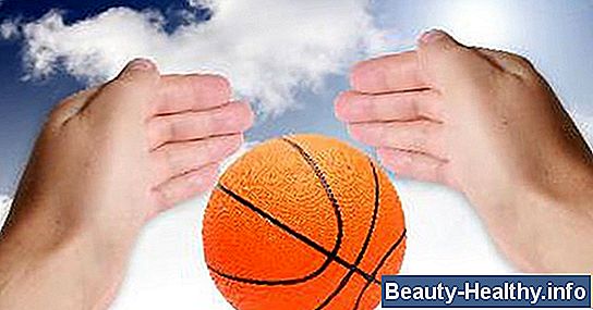 C贸mo manejar pelotas en el baloncesto