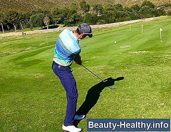 C贸mo perfeccionar un swing de golf