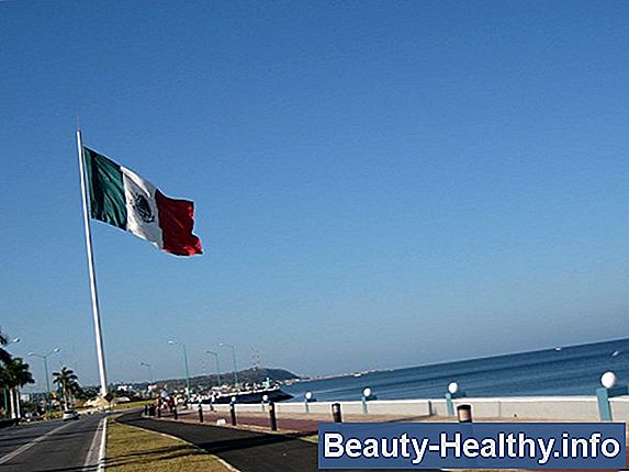 C贸mo hacer un asta de bandera de la Guardia de Color