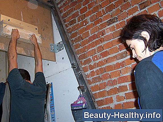 C贸mo hacer una tabla de clavijas de escalada