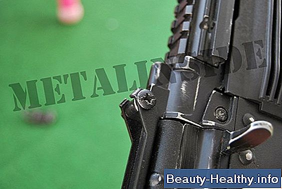 C贸mo arreglar un tornillo flojo en anteojos