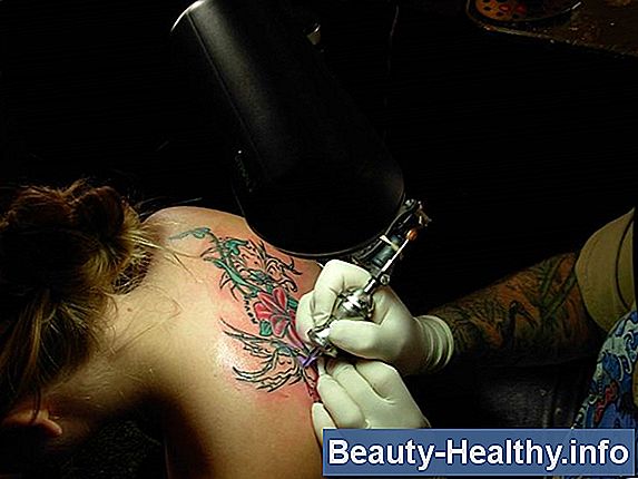 Los riesgos de los tatuajes de muñeca