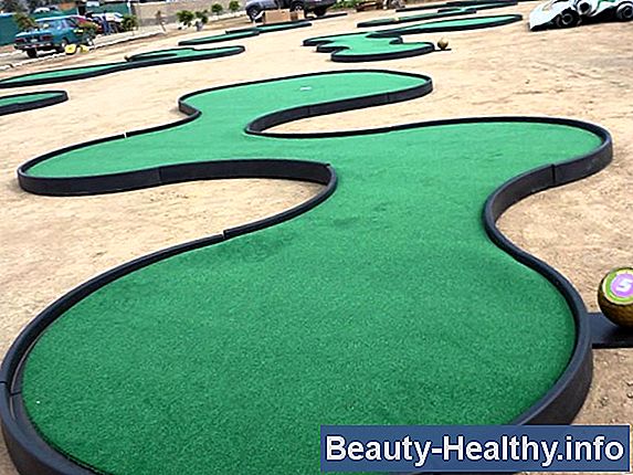 Cómo construir un campo de golf Trampa de arena