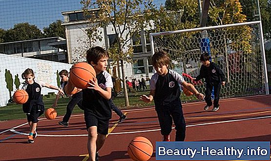Attività di pallacanestro per PE elementare
