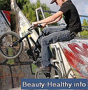 Hur man bygger en Wood BMX Box Jump